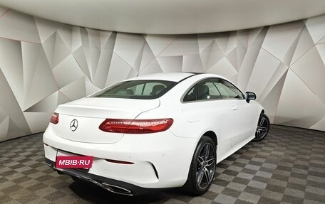 Mercedes-Benz E-Класс, 2019 год, 3 191 000 рублей, 2 фотография