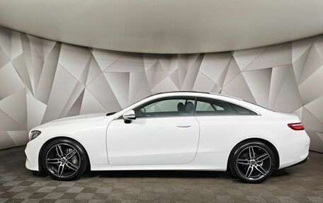 Mercedes-Benz E-Класс, 2019 год, 3 191 000 рублей, 5 фотография