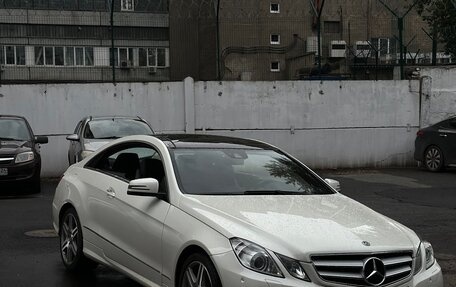 Mercedes-Benz E-Класс, 2009 год, 2 050 000 рублей, 1 фотография