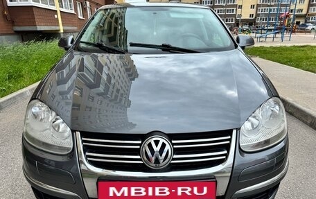Volkswagen Jetta VI, 2008 год, 560 000 рублей, 2 фотография