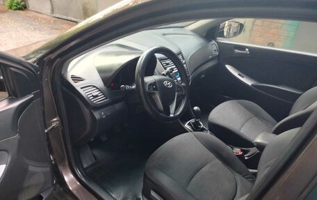 Hyundai Solaris II рестайлинг, 2015 год, 899 000 рублей, 9 фотография