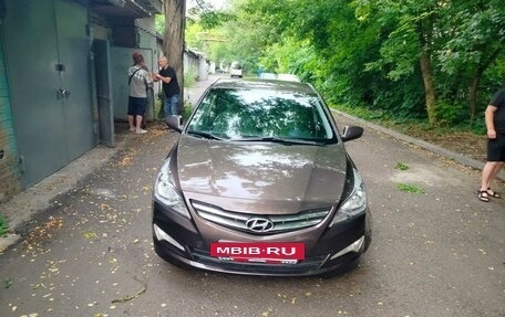 Hyundai Solaris II рестайлинг, 2015 год, 899 000 рублей, 10 фотография