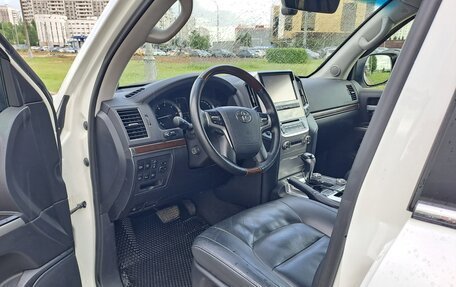 Toyota Land Cruiser 200, 2018 год, 5 990 000 рублей, 13 фотография