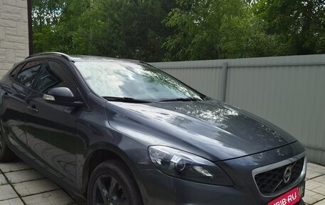 Volvo V40 Cross Country I, 2013 год, 1 400 000 рублей, 3 фотография