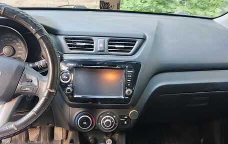KIA Rio III рестайлинг, 2012 год, 550 000 рублей, 10 фотография