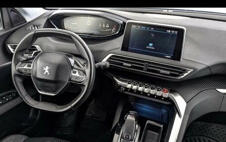 Peugeot 3008 II, 2020 год, 1 650 000 рублей, 11 фотография