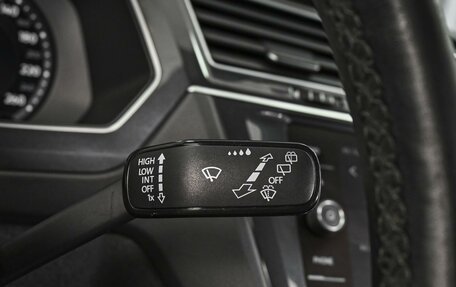 Volkswagen Tiguan II, 2018 год, 2 199 849 рублей, 19 фотография