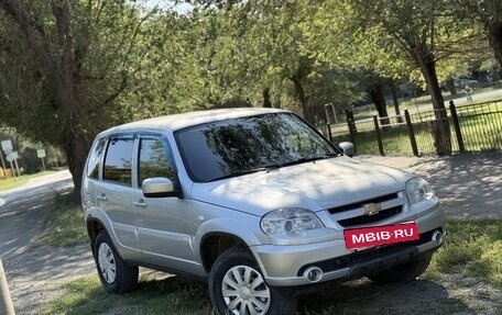 Chevrolet Niva I рестайлинг, 2017 год, 554 000 рублей, 1 фотография