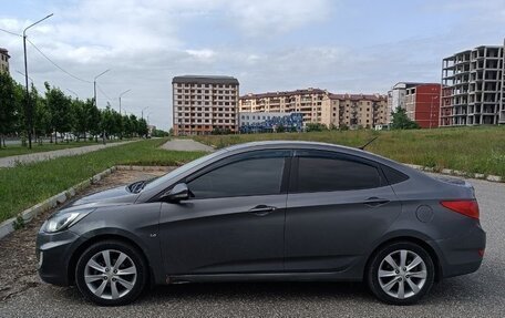 Hyundai Solaris II рестайлинг, 2012 год, 670 000 рублей, 1 фотография