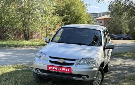 Chevrolet Niva I рестайлинг, 2017 год, 554 000 рублей, 5 фотография