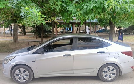 Hyundai Solaris II рестайлинг, 2014 год, 550 000 рублей, 2 фотография