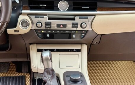Lexus ES VII, 2018 год, 3 000 000 рублей, 10 фотография