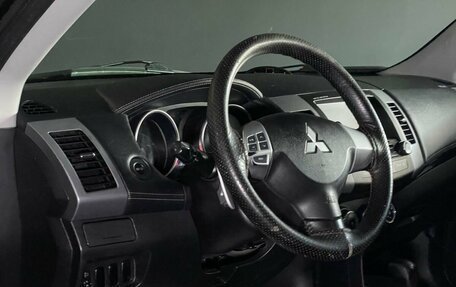 Mitsubishi Outlander III рестайлинг 3, 2011 год, 999 000 рублей, 6 фотография