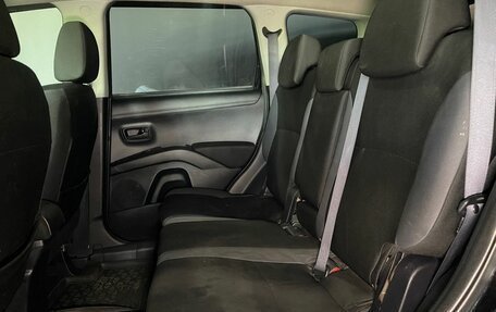 Mitsubishi Outlander III рестайлинг 3, 2011 год, 999 000 рублей, 8 фотография