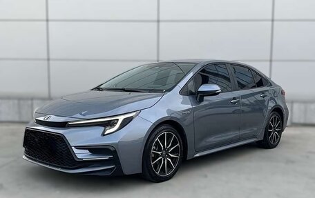 Toyota Corolla, 2023 год, 1 825 000 рублей, 2 фотография