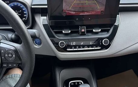 Toyota Corolla, 2023 год, 1 825 000 рублей, 9 фотография