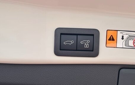 Toyota RAV4, 2026 год, 5 105 000 рублей, 29 фотография