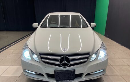 Mercedes-Benz E-Класс, 2010 год, 1 350 000 рублей, 2 фотография
