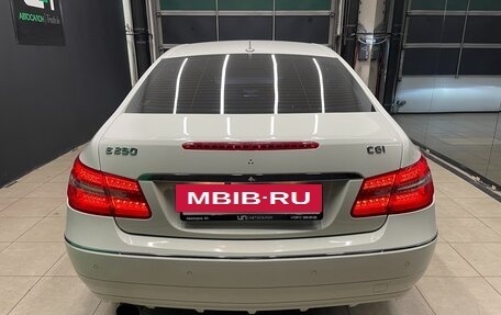 Mercedes-Benz E-Класс, 2010 год, 1 350 000 рублей, 5 фотография