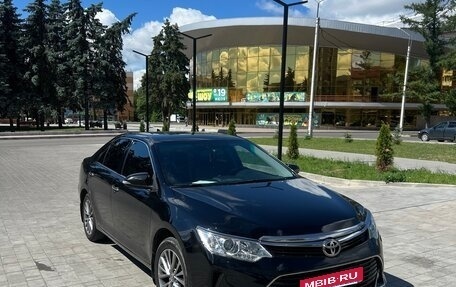 Toyota Camry, 2017 год, 2 100 000 рублей, 6 фотография