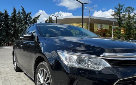Toyota Camry, 2017 год, 2 100 000 рублей, 9 фотография