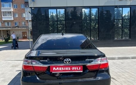 Toyota Camry, 2017 год, 2 100 000 рублей, 11 фотография