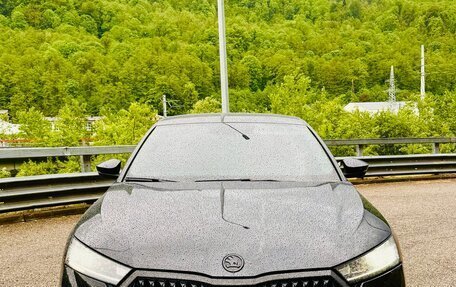 Skoda Octavia IV, 2021 год, 2 400 000 рублей, 2 фотография