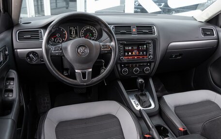 Volkswagen Jetta VI, 2014 год, 1 050 000 рублей, 10 фотография