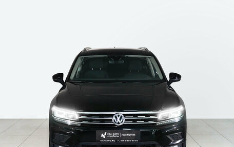 Volkswagen Tiguan II, 2019 год, 2 924 000 рублей, 2 фотография