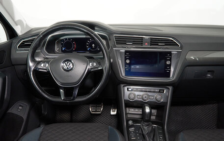 Volkswagen Tiguan II, 2019 год, 2 924 000 рублей, 10 фотография