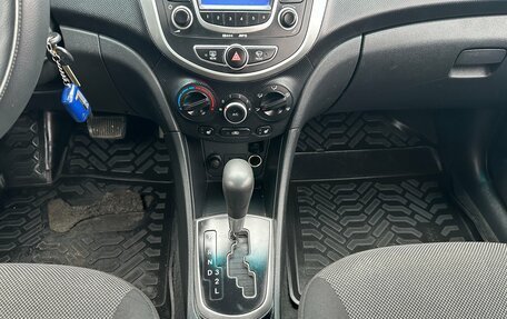 Hyundai Solaris II рестайлинг, 2012 год, 830 000 рублей, 11 фотография