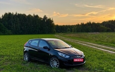 Hyundai Solaris II рестайлинг, 2011 год, 670 000 рублей, 1 фотография