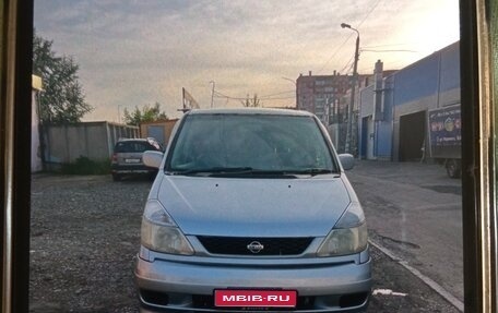 Nissan Serena II, 2001 год, 310 000 рублей, 1 фотография