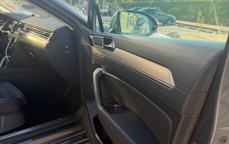 Volkswagen Passat B8 рестайлинг, 2016 год, 1 699 999 рублей, 13 фотография