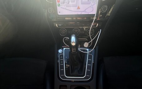 Volkswagen Passat B8 рестайлинг, 2016 год, 1 699 999 рублей, 19 фотография