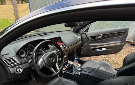 Mercedes-Benz E-Класс, 2013 год, 1 750 000 рублей, 15 фотография