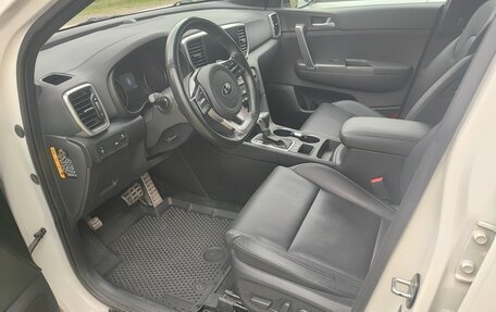 KIA Sportage IV рестайлинг, 2020 год, 2 760 000 рублей, 10 фотография