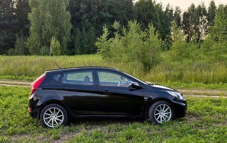 Hyundai Solaris II рестайлинг, 2011 год, 670 000 рублей, 7 фотография