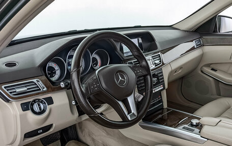 Mercedes-Benz E-Класс, 2014 год, 1 880 000 рублей, 15 фотография