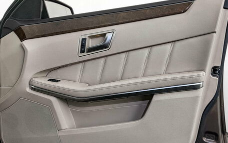 Mercedes-Benz E-Класс, 2014 год, 1 880 000 рублей, 25 фотография