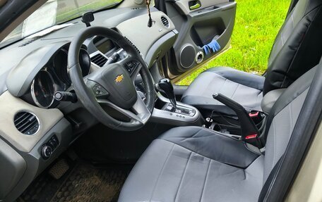 Chevrolet Cruze II, 2010 год, 510 000 рублей, 9 фотография