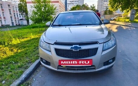 Chevrolet Cruze II, 2010 год, 510 000 рублей, 4 фотография