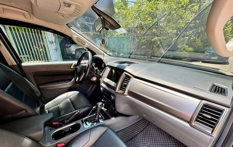 Ford Everest II, 2018 год, 2 530 000 рублей, 8 фотография