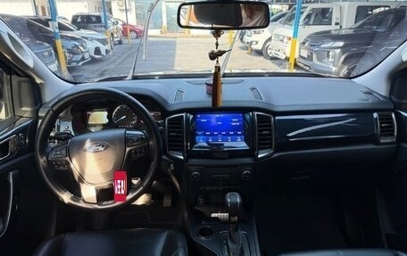 Ford Everest II, 2020 год, 2 880 000 рублей, 6 фотография