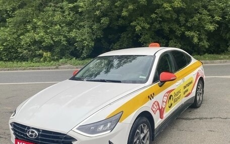 Hyundai Sonata VIII, 2021 год, 1 500 000 рублей, 1 фотография