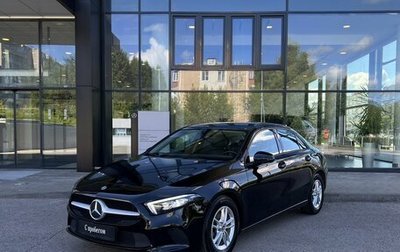 Mercedes-Benz A-Класс, 2019 год, 1 940 000 рублей, 1 фотография