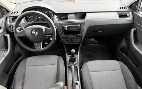 Skoda Rapid I, 2015 год, 900 000 рублей, 11 фотография