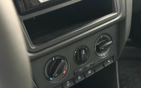 Skoda Rapid I, 2015 год, 900 000 рублей, 14 фотография