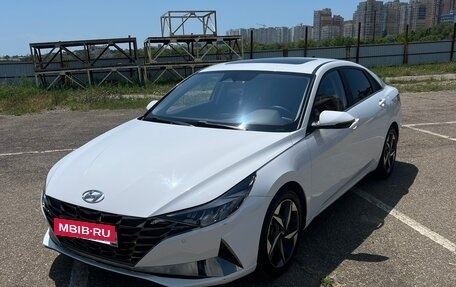 Hyundai Elantra, 2022 год, 2 000 000 рублей, 3 фотография