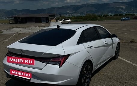 Hyundai Elantra, 2022 год, 2 000 000 рублей, 6 фотография